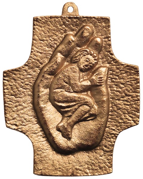 Kommunionandenken, Bronzekreuz, 800216, Kind in einer Hand, 9 x 7 cm